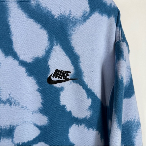 Nike Men’s Sport Essentials+ Crew Shirt Top - Picture 5 of 11